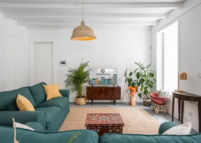 Seaside Charm In Foz Do Douro